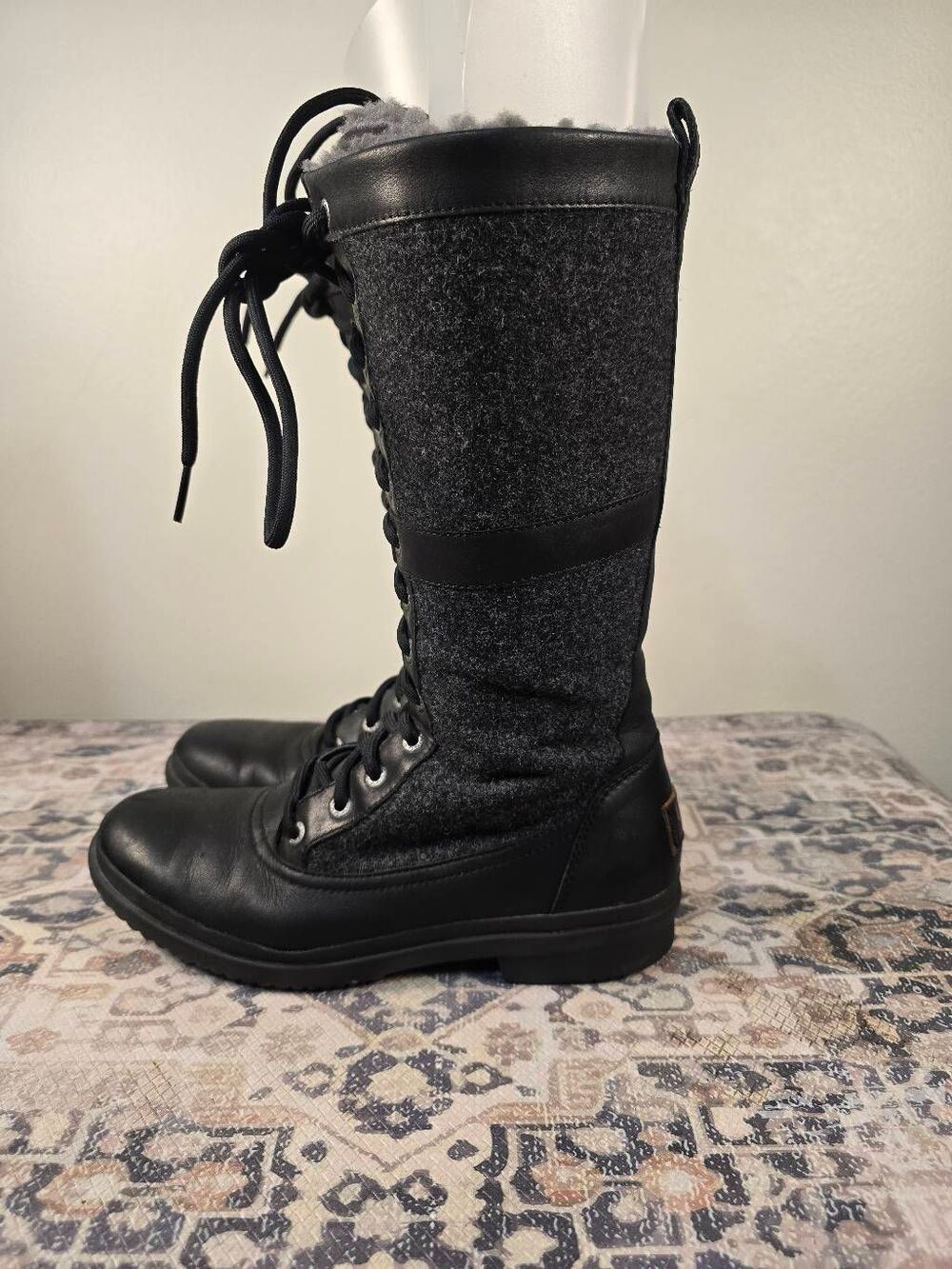 UGG Elvia Waterproof Tall Lace-Up Sheepskin Warm Women's Winter Boots Size 8.5